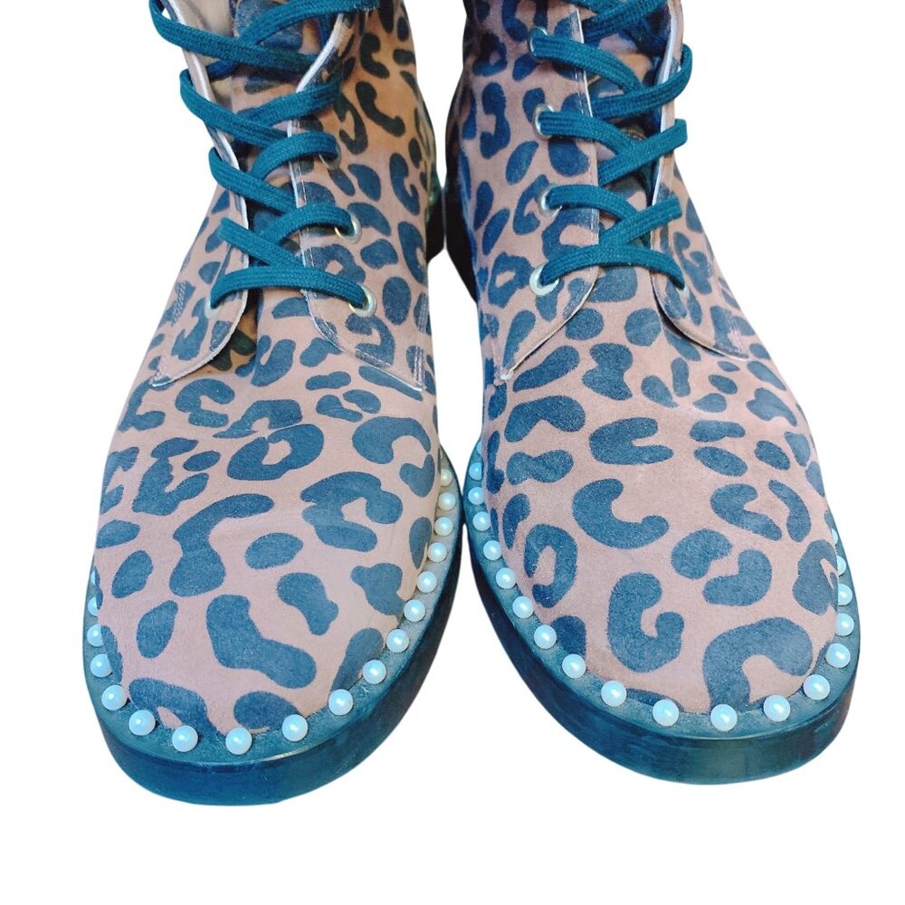 Stuart Weitzman Leopard Animal Print Lace-Up Ankle Boots Pearl Studded Trim 8 - Picture 3 of 7